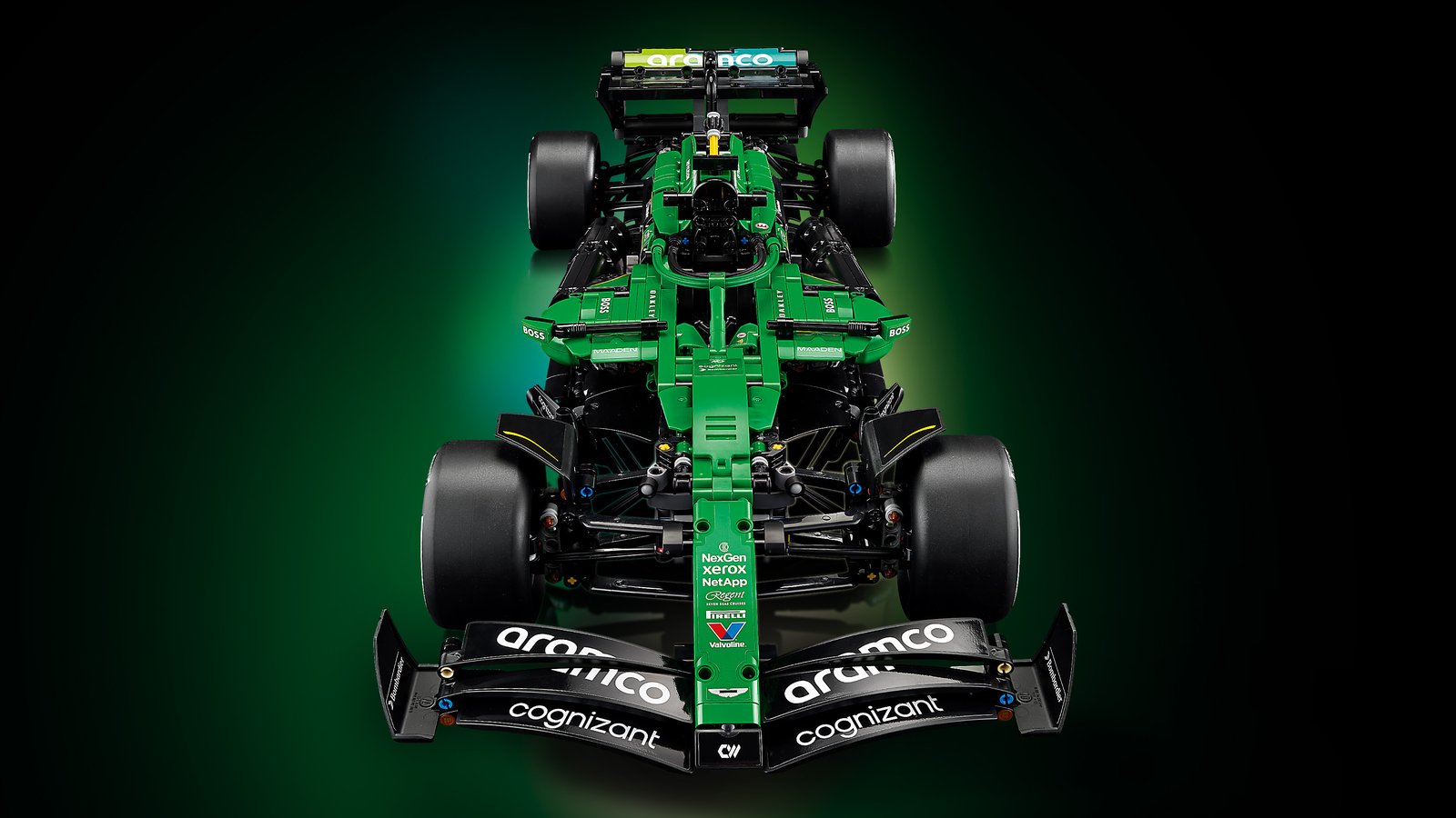 LEGO 42240 LEGO® Technic 42240 - Aston Martin Aramco AMR25 F1® Auto – Detailansicht 1