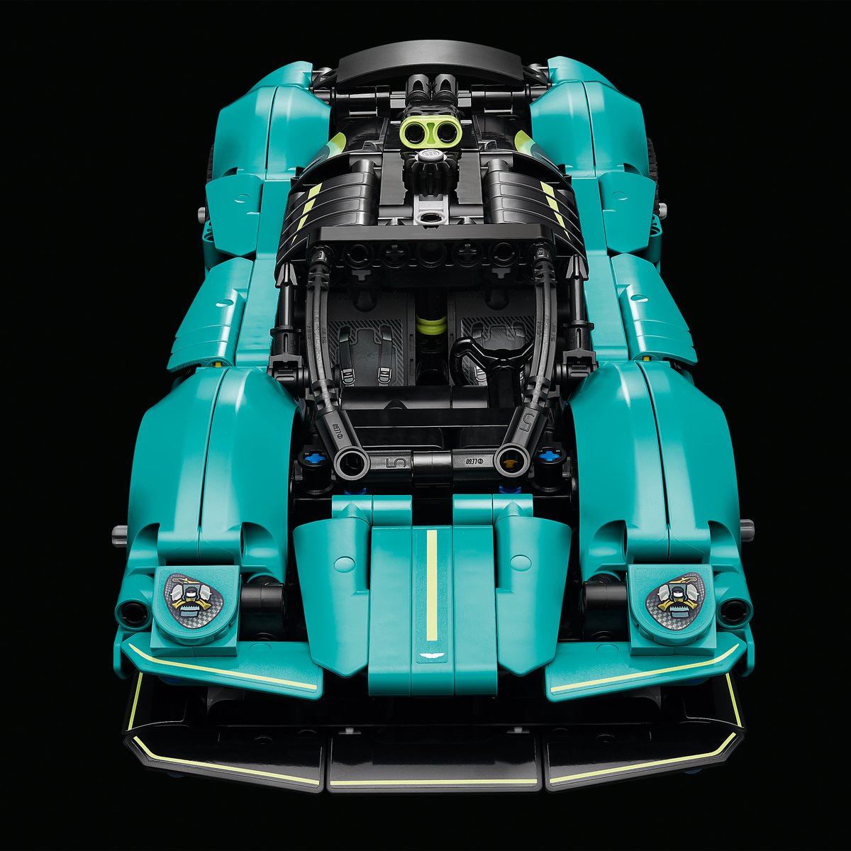 LEGO 42208 LEGO® Technic 42208 - Aston Martin Valkyrie – Detailansicht 1
