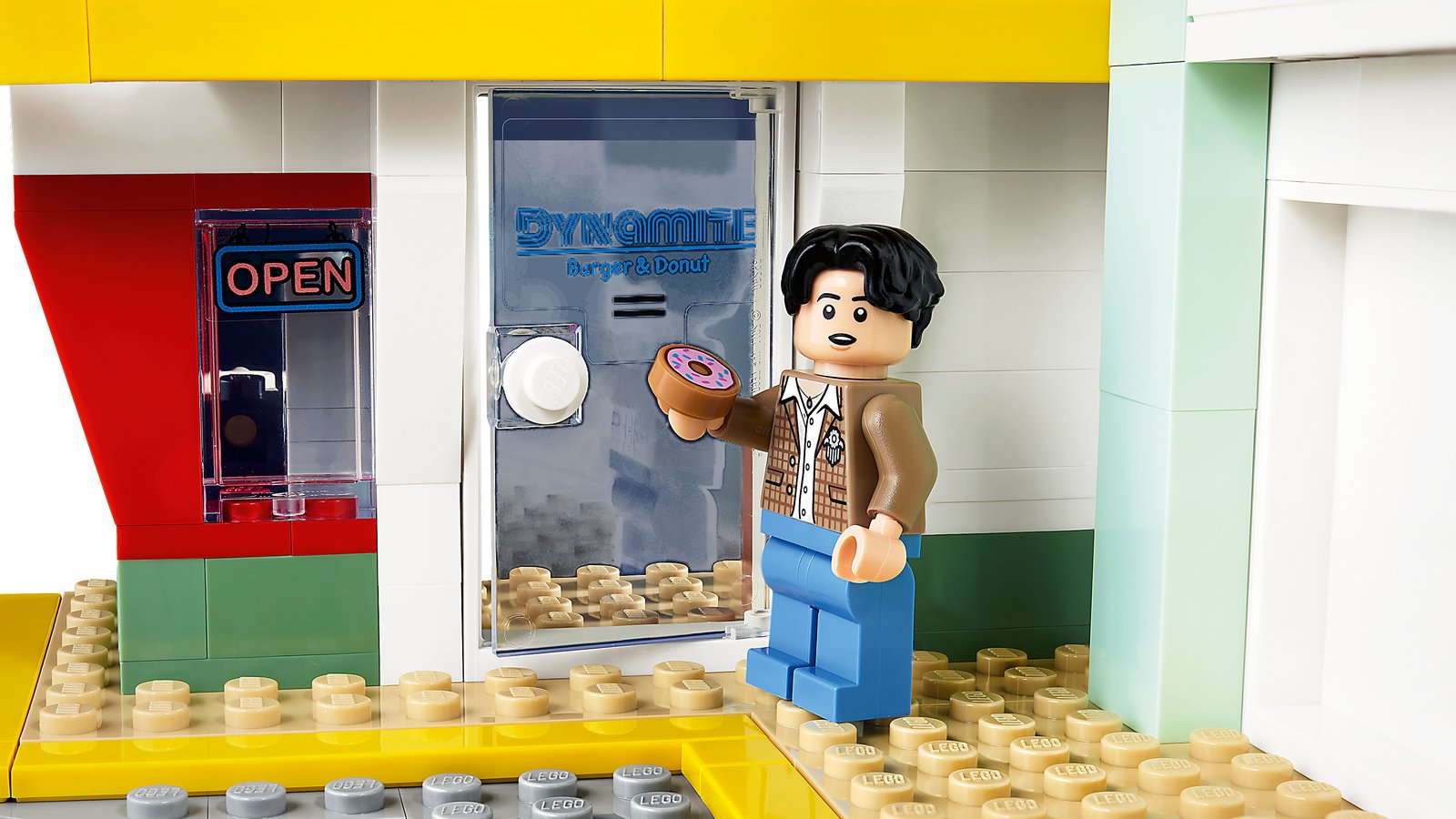 LEGO 21339 LEGO® Ideas 21339 - BTS Dynamite – Detailansicht 5